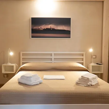 Casa Favi Civico 16 *